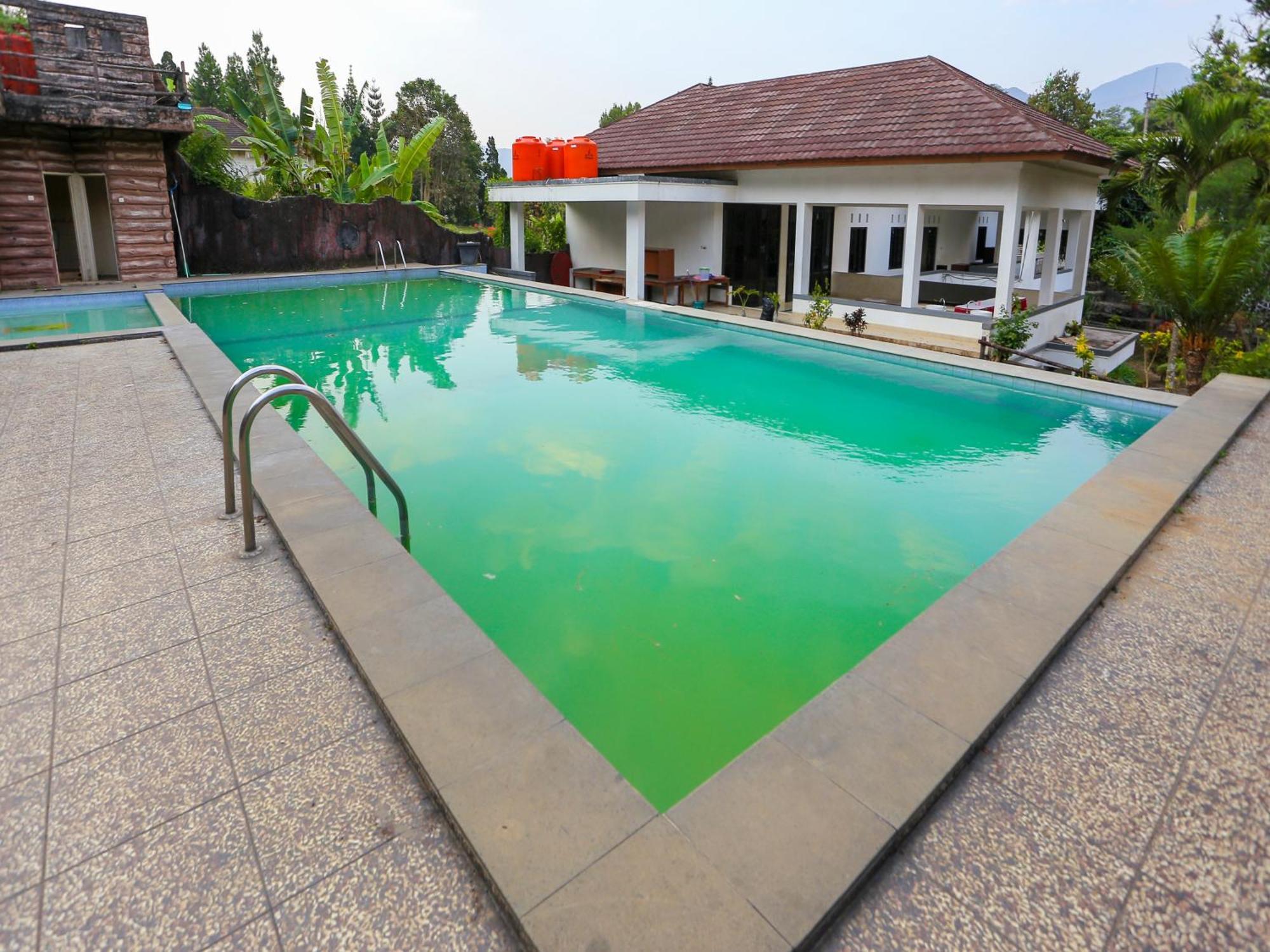 Hotel O Puncak Bogor Near Taman Safari Exterior photo