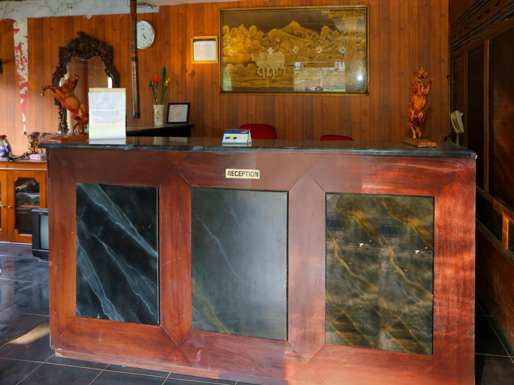 Hotel O Puncak Bogor Near Taman Safari Exterior photo